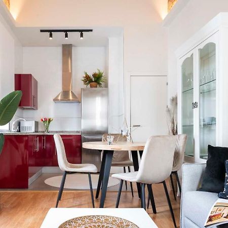 Apartamento Familiar Nuevo De Diseno En La Mejor Zona De Triana, Parking Included Севілья Екстер'єр фото